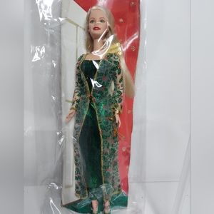 2003 Holiday Joy Barbie in Green Dress